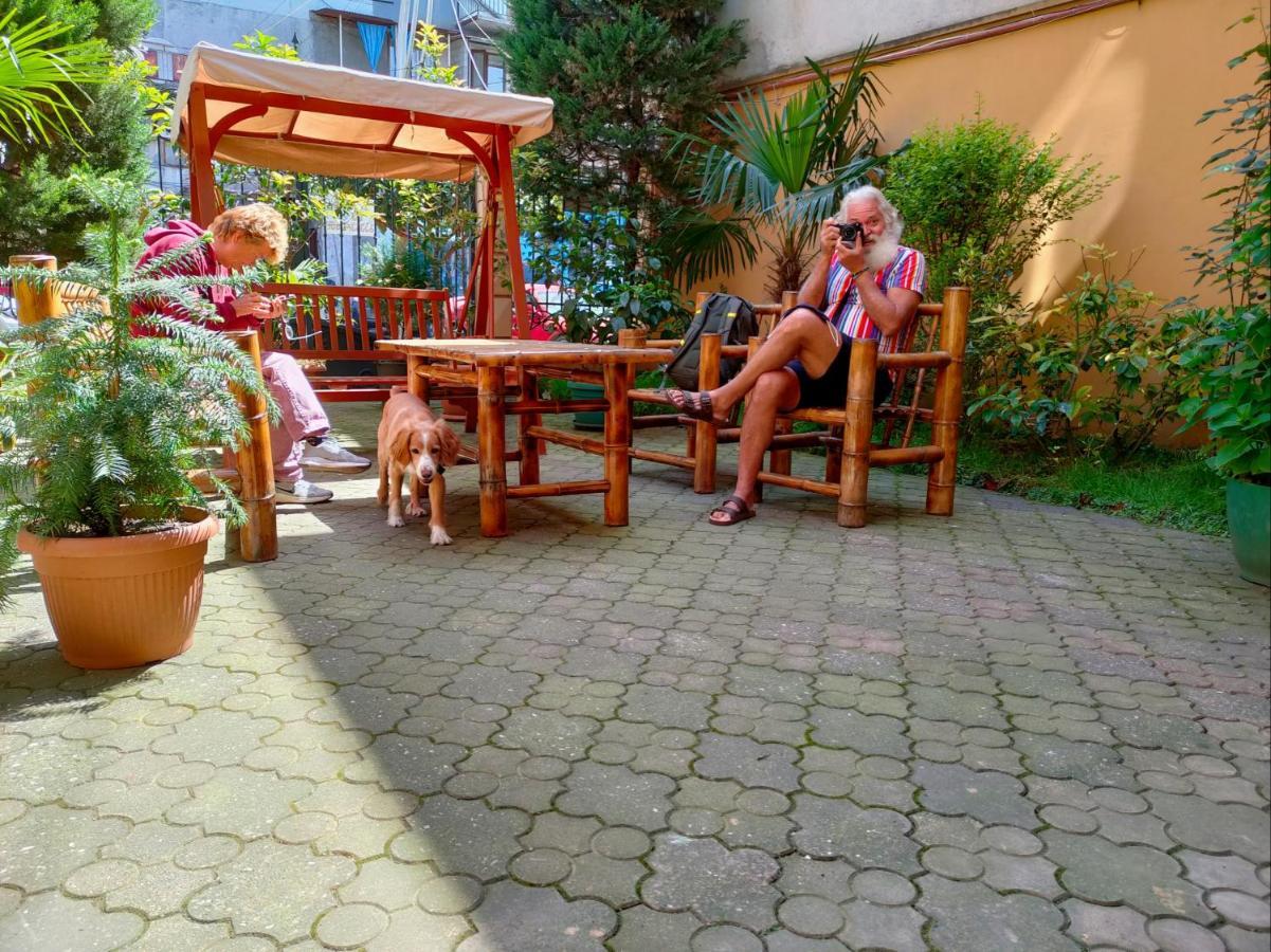 Batumi Sun Hostel Exterior photo