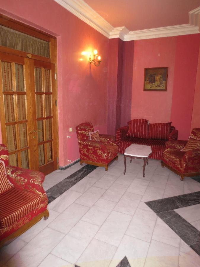 Batumi Sun Hostel Exterior photo