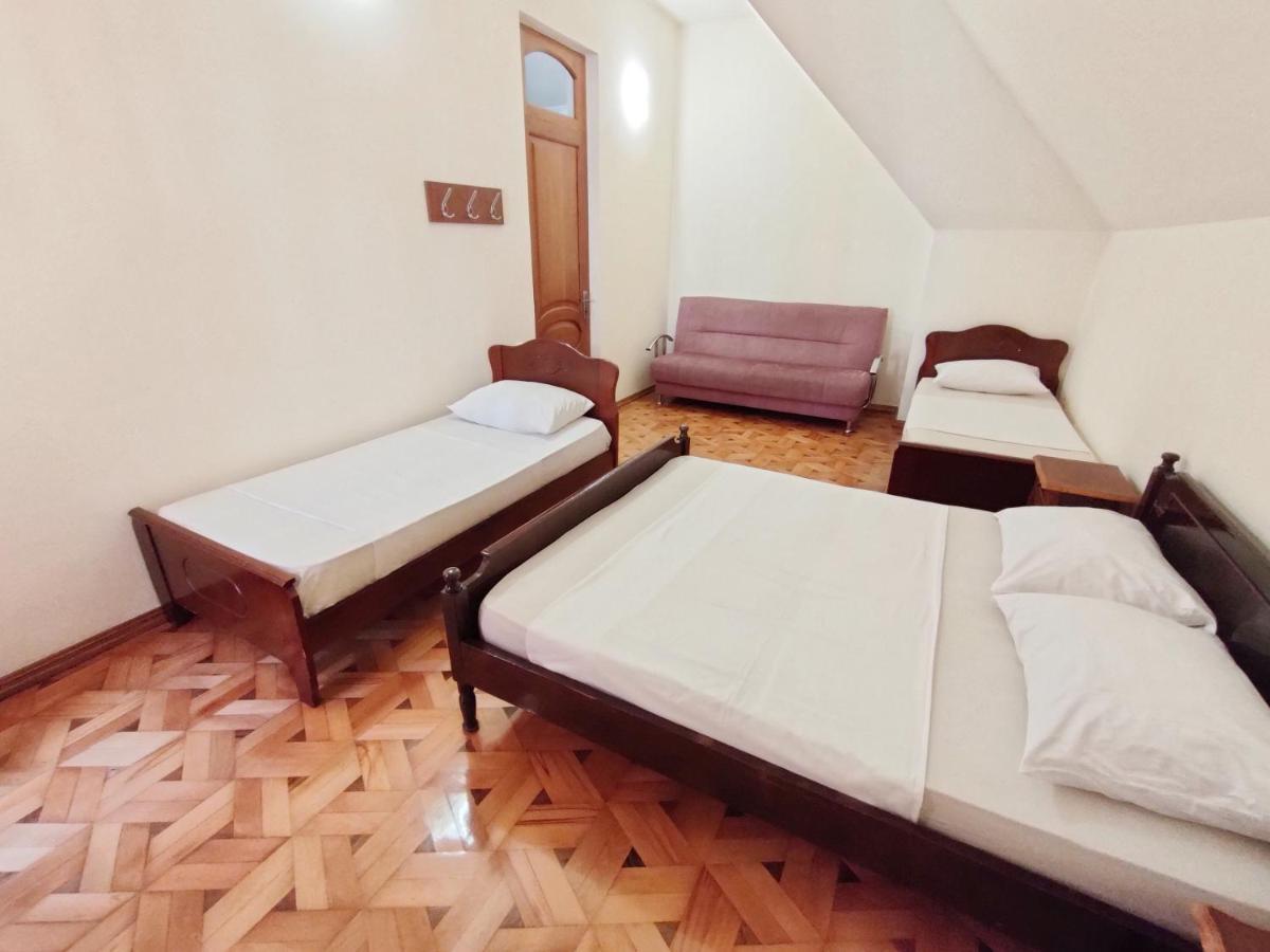 Batumi Sun Hostel Exterior photo