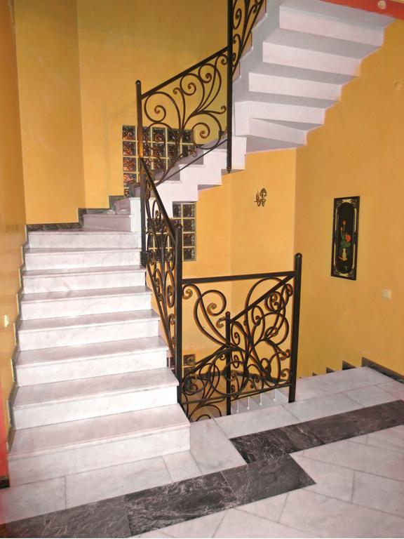 Batumi Sun Hostel Exterior photo