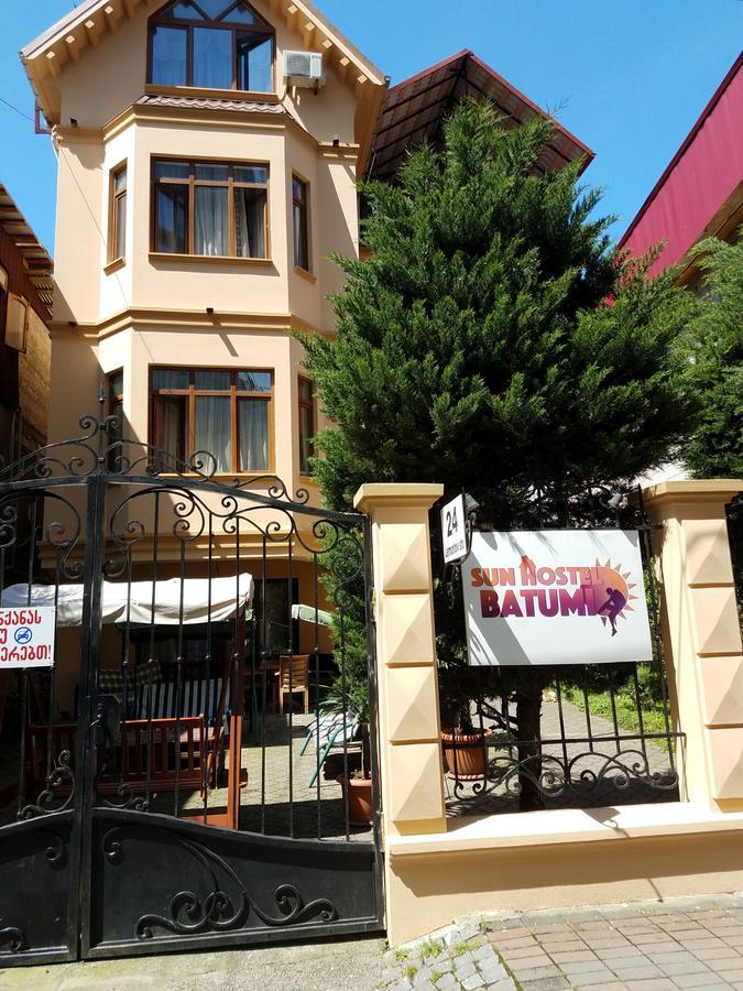 Batumi Sun Hostel Exterior photo